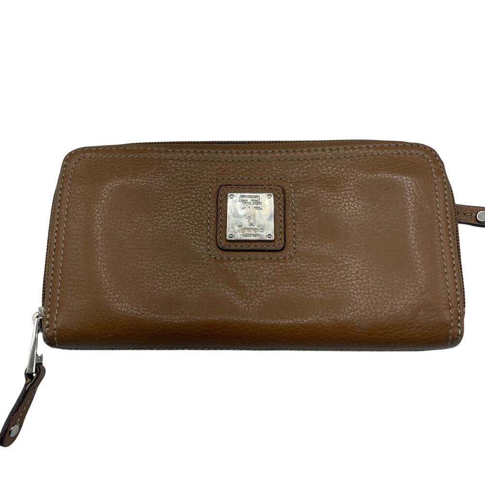 Tignanello Tan Leather Zip Up Wallet Womens Silver Hardwear